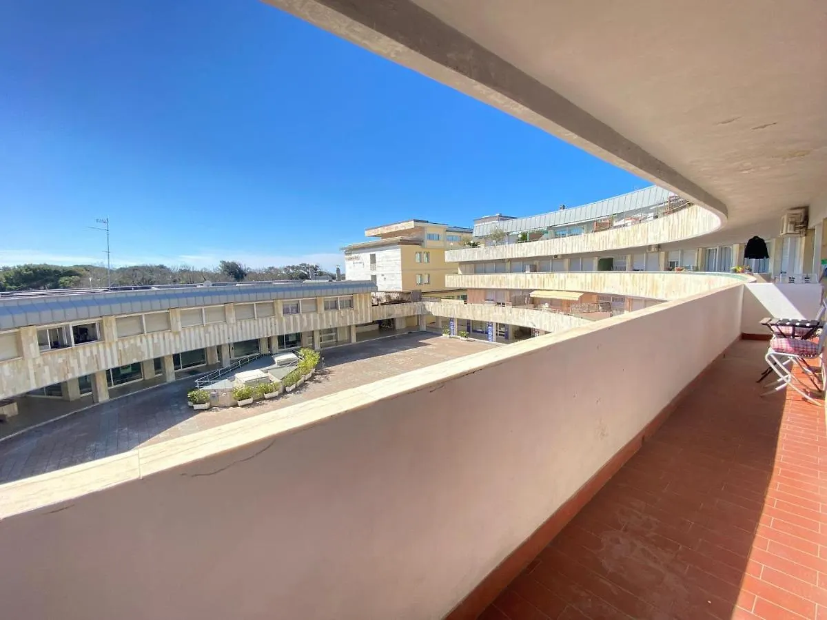 Imperiale Apartment Tirrenia Italy
