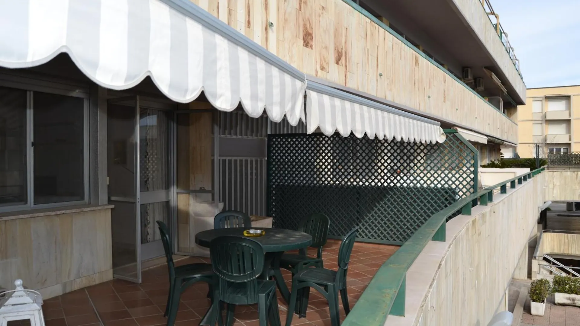 Imperiale Apartment Tirrenia 0*,